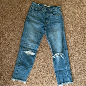 Levis Wedgie Straight Jeans - 26